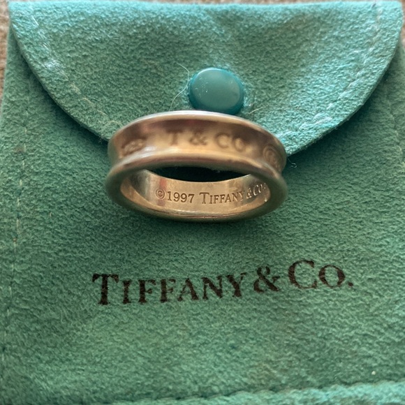 Tiffany & Co sterling silver 1837 ring 6mm size 9.5 - Picture 2 of 5